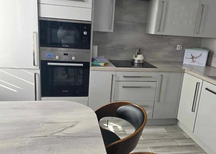 Bee Happy Apartment *